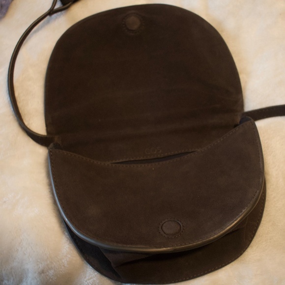 COS - Picture 3 of 5